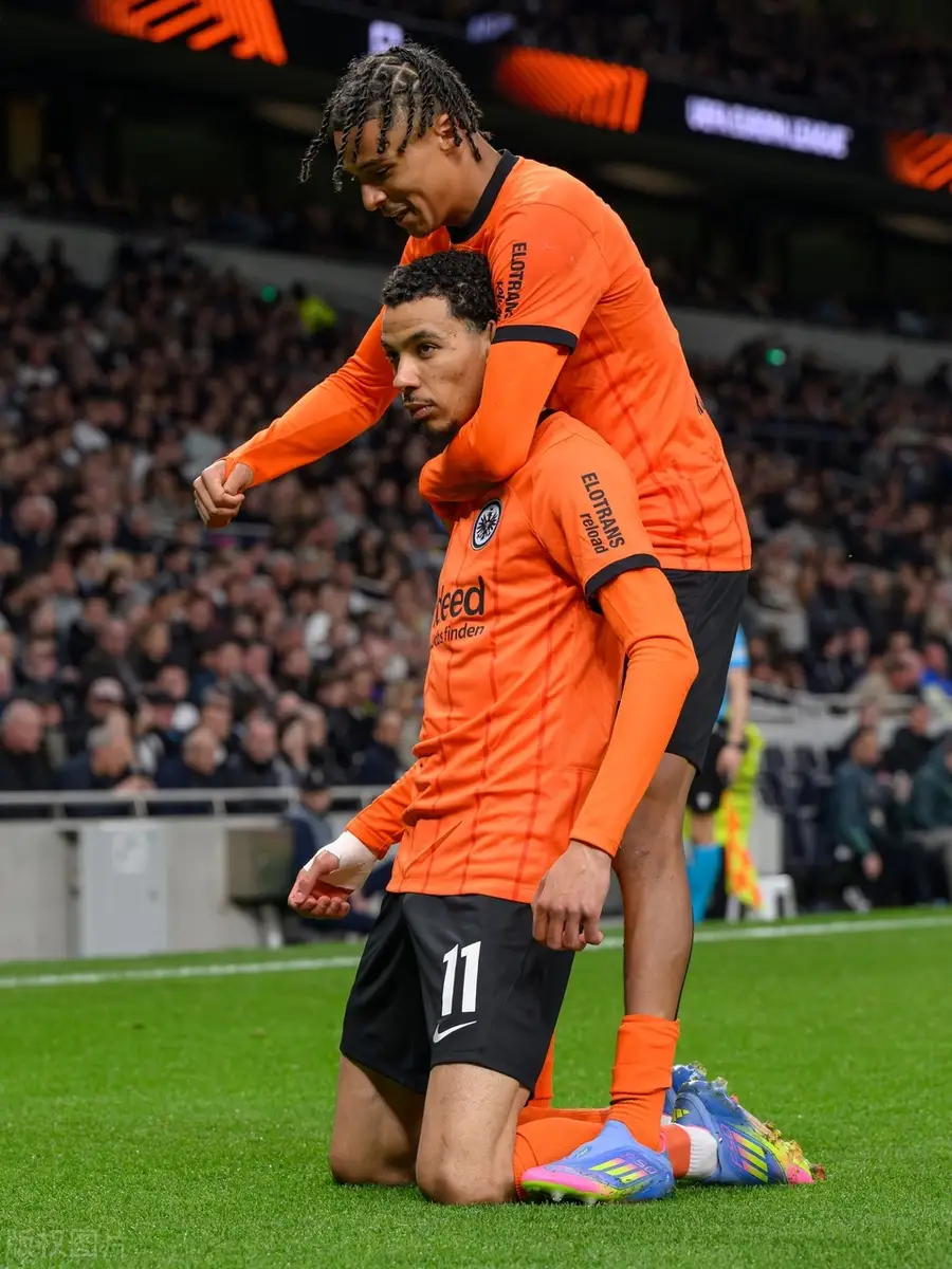 爱游戏-武汉三镇迎欧篮联关键赛，赛前绝杀压哨，态度坚定，临场指挥获称赞的简单介绍